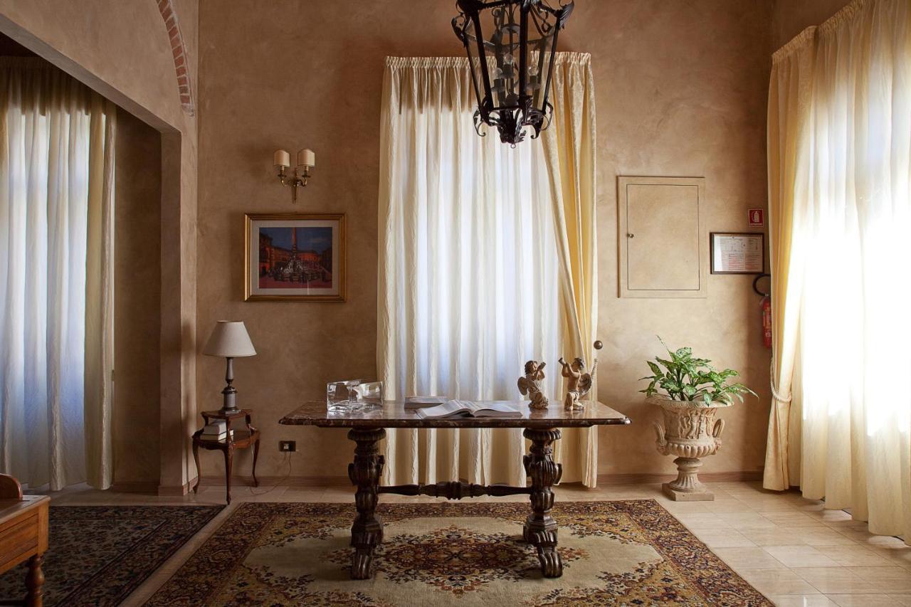 Hotel La Petite Maison Виареджо Экстерьер фото