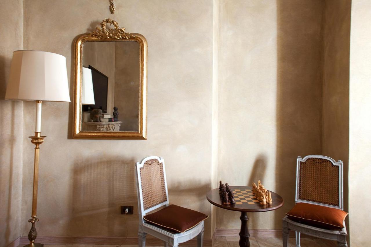 Hotel La Petite Maison Виареджо Экстерьер фото
