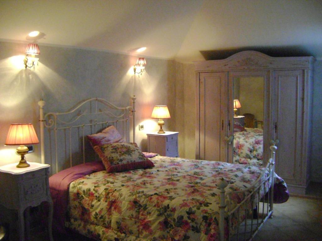 Hotel La Petite Maison Виареджо Номер фото