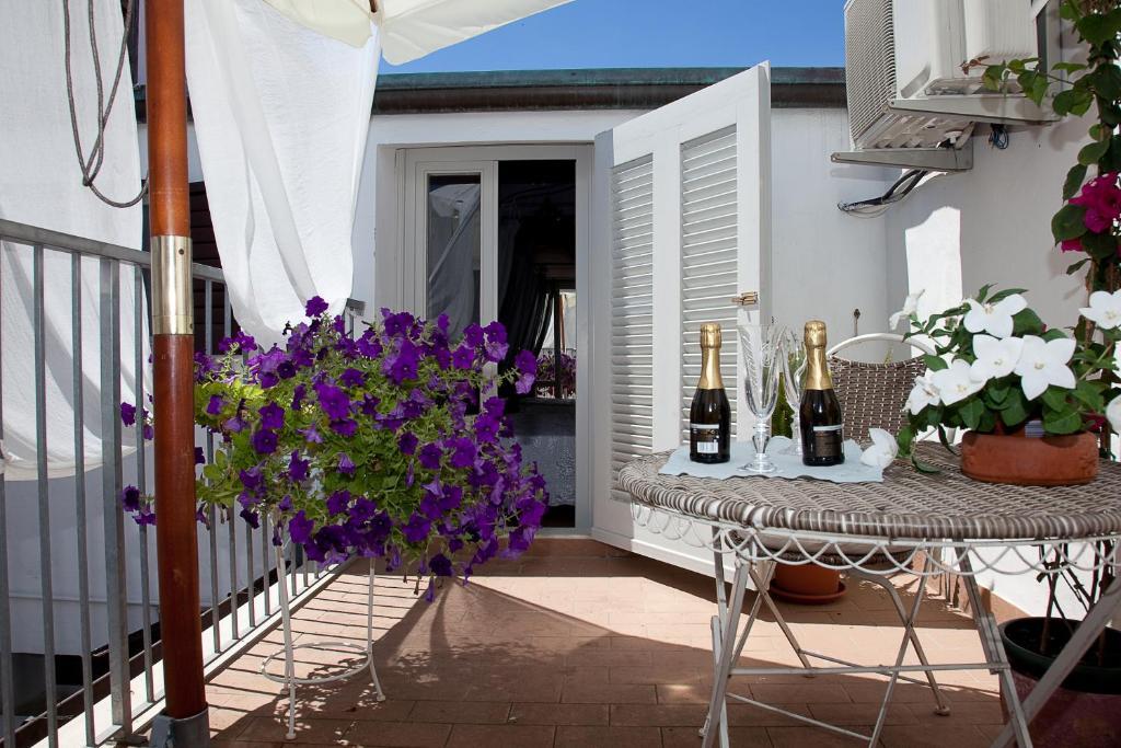 Hotel La Petite Maison Виареджо Номер фото