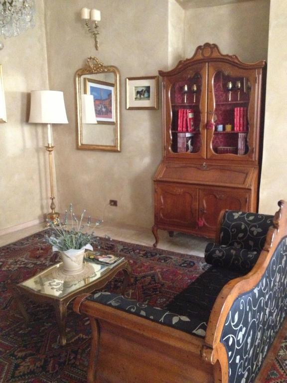 Hotel La Petite Maison Виареджо Экстерьер фото
